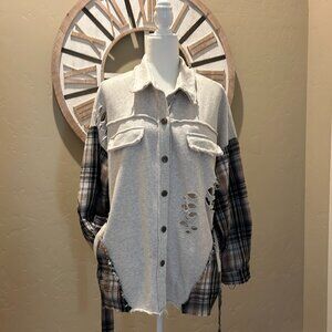 Miss Me Large Distressed Flannel Jacket/Shacket Oatmeal S MJ0207L